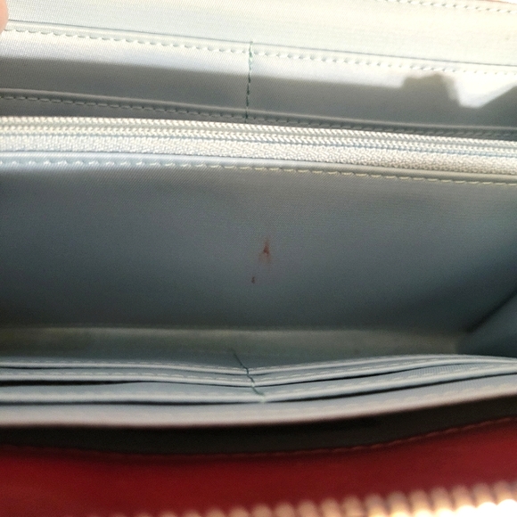 HOBO Int'l Cherry Red Leather Crossbody Convertible Wallet - Picture 8 of 10